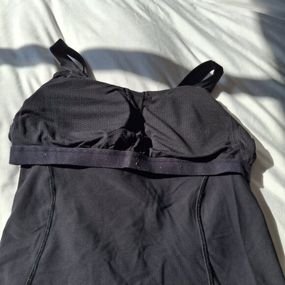 Lululemon Tank Top with built in bra - Picture 5 of 6